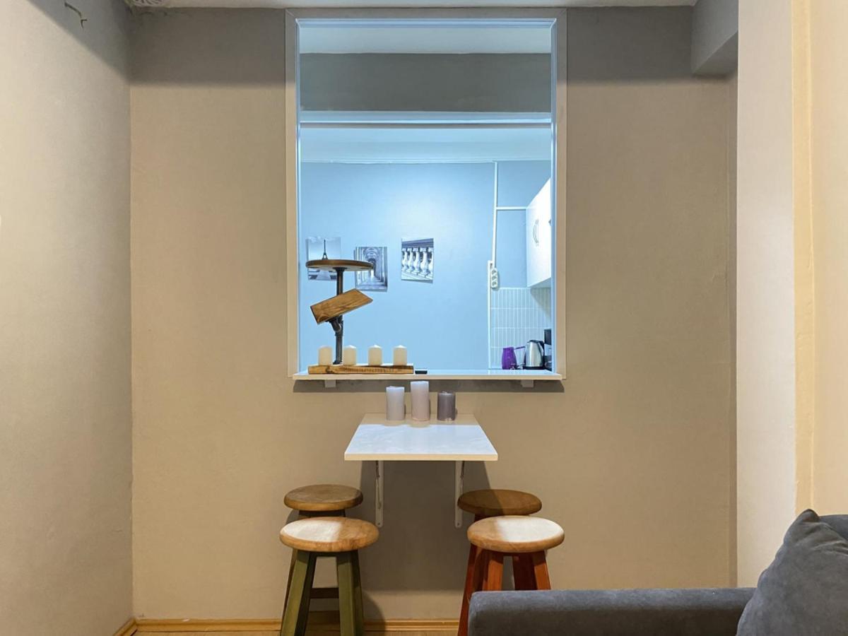 شقة اسطنبول  في Charming Flat With Balcony In Sinanpasa Besiktas المظهر الخارجي الصورة